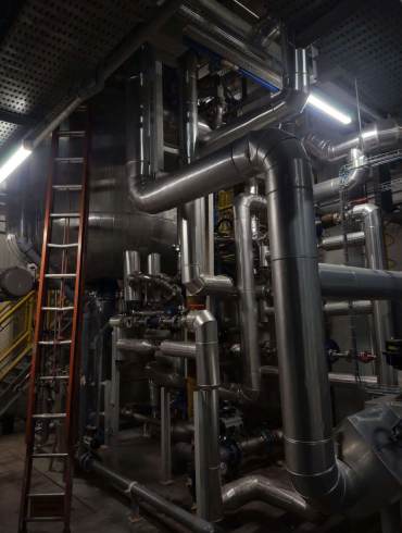 Manutenção de Montagens, Venda de Tubulações Industriais, Fabricação de Peças Especiais e Personalizadas, Serviços de Trabalho em Altura NR35 em Curitiba.